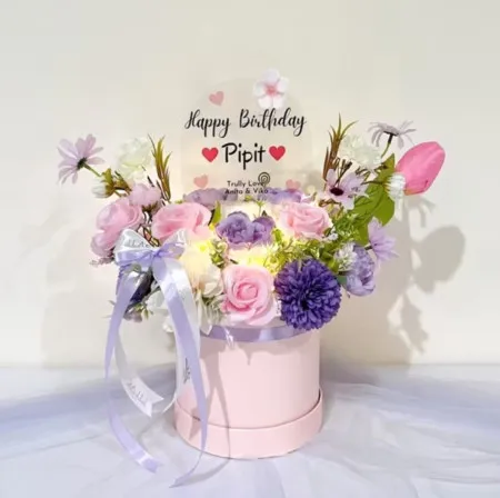 Bloom Box Akrilik Ucapan Ulang Tahun Cipayung